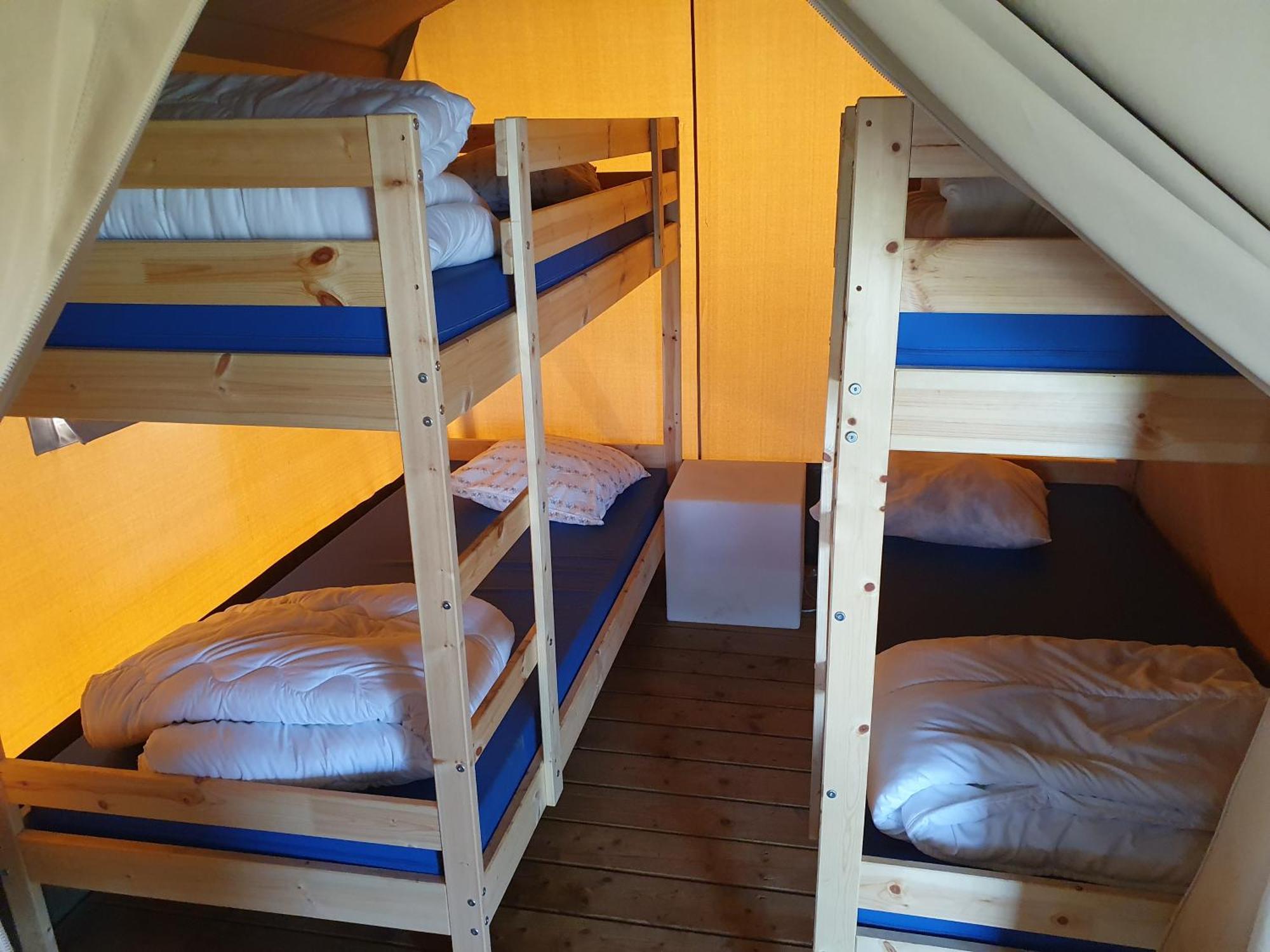 Camping De Oude Rijn Ter Aar 객실 사진
